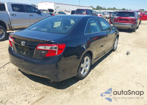 2014 Toyota Camry Se z USA, uszkodzony, nr VIN 4T1BF1FKXEU325157